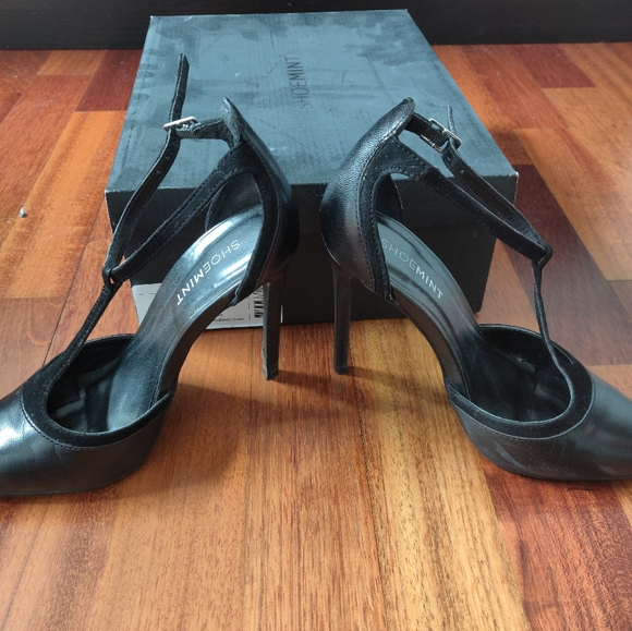 Shoemint "Gracie" Shoed - Picture 3 of 5